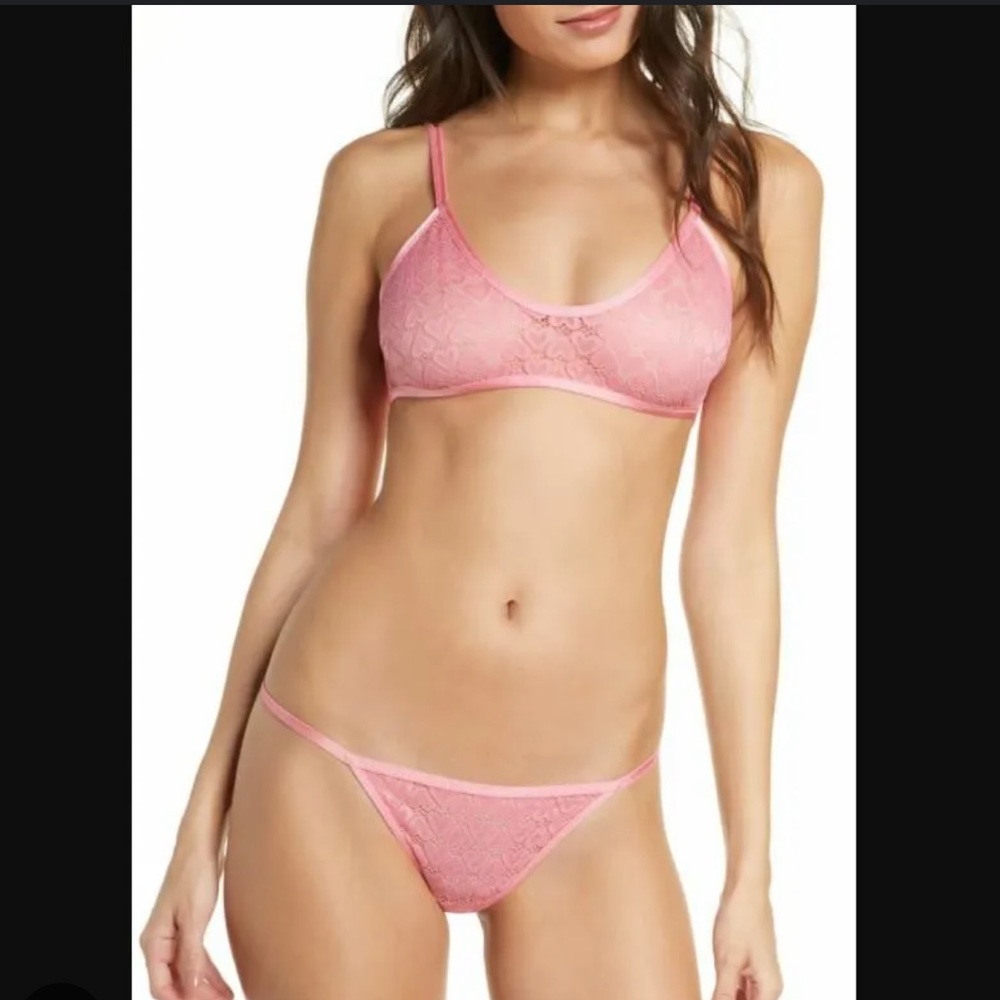 BNWT FREE PEOPLE XS HEART-LACE BRALETTE AND THONG SET (original packaging)